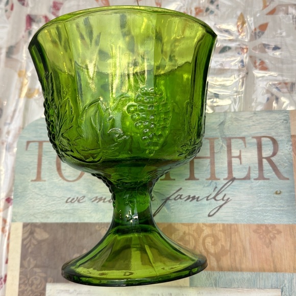 Vintage Indiana glass harvest grape candy dish - Picture 7 of 7